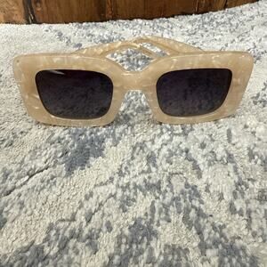 SUNGLASSES BANBE 1028 DESIGNED IN AUSTRALIA THE KENDALL
